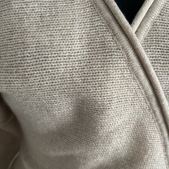 BCBG Maxaria wool and cashmere kimono sleeve wrap sweater - Picture 2 of 4